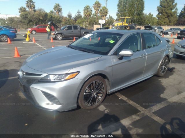 Photo 1 VIN: 4T1B11HK5JU630586 - TOYOTA CAMRY 