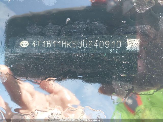 Photo 8 VIN: 4T1B11HK5JU640910 - TOYOTA CAMRY 