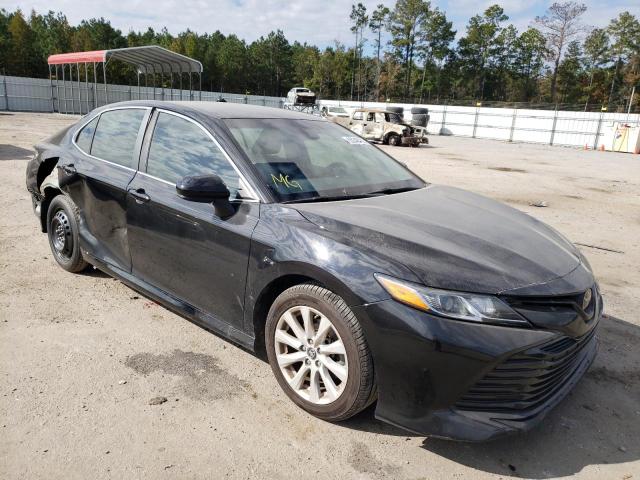 Photo 0 VIN: 4T1B11HK5JU642883 - TOYOTA CAMRY L 