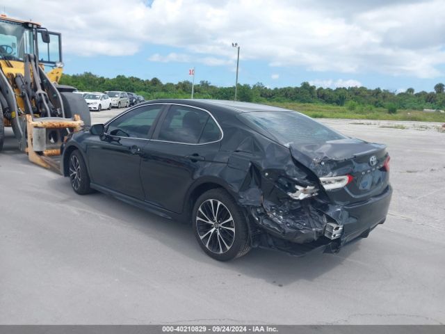 Photo 2 VIN: 4T1B11HK5JU652829 - TOYOTA CAMRY L 