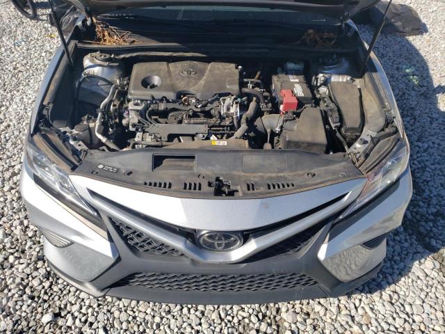 Photo 10 VIN: 4T1B11HK5JU653527 - TOYOTA CAMRY L 