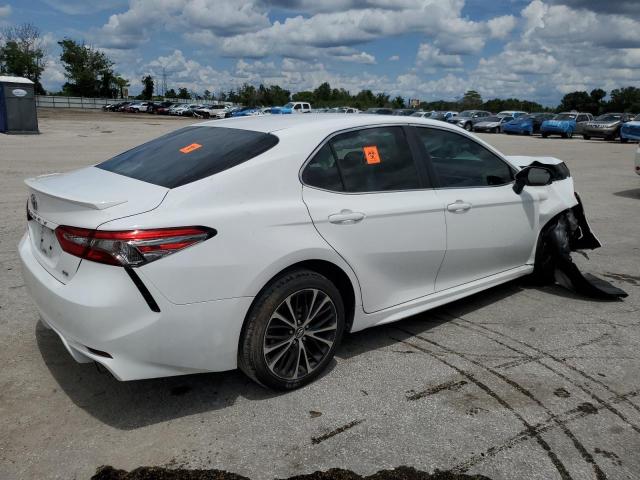 Photo 2 VIN: 4T1B11HK5JU662471 - TOYOTA CAMRY L 