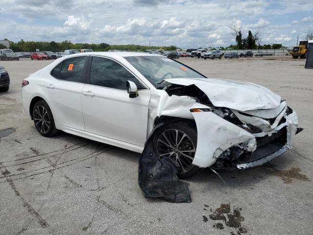 Photo 3 VIN: 4T1B11HK5JU662471 - TOYOTA CAMRY L 