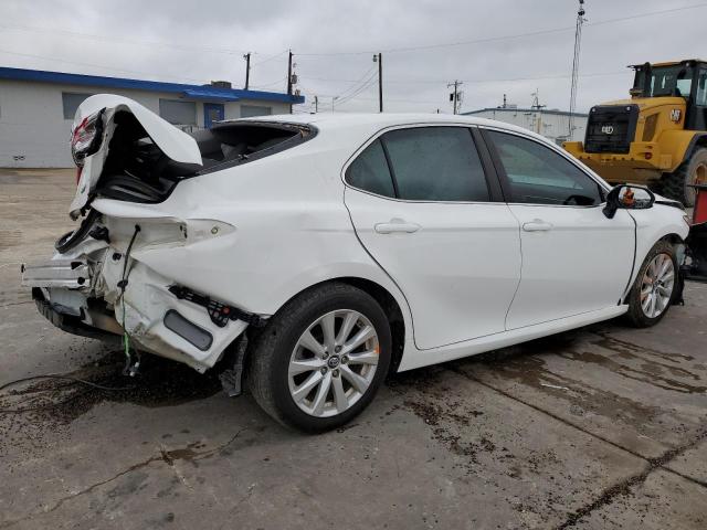 Photo 2 VIN: 4T1B11HK5JU665712 - TOYOTA CAMRY 