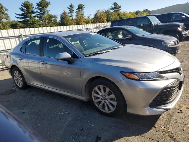 Photo 3 VIN: 4T1B11HK5JU672529 - TOYOTA CAMRY L 