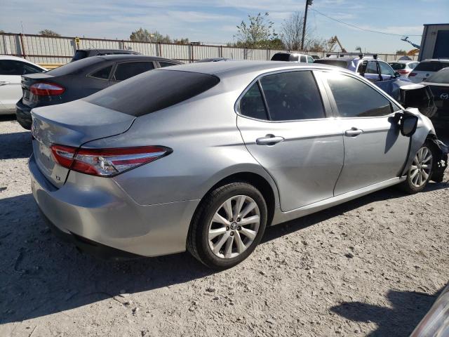 Photo 2 VIN: 4T1B11HK5JU675799 - TOYOTA CAMRY 