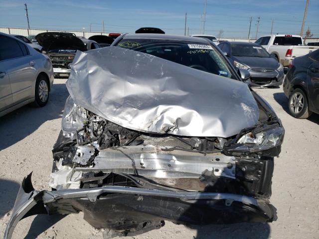 Photo 4 VIN: 4T1B11HK5JU675799 - TOYOTA CAMRY 