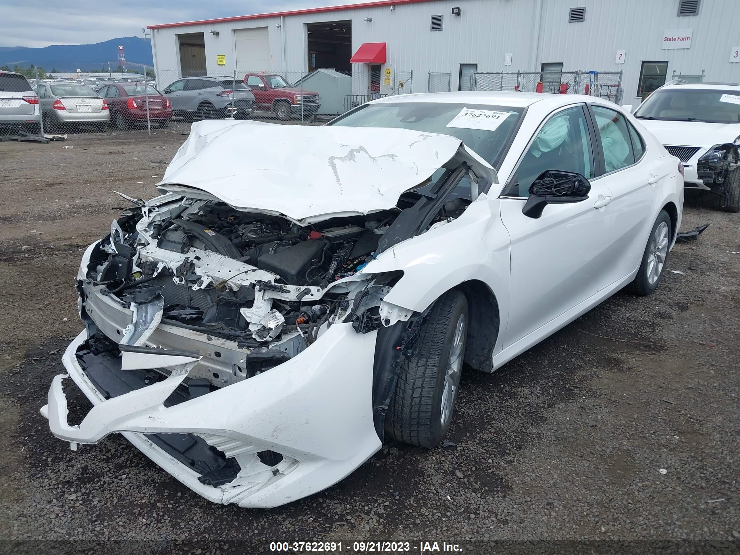 Photo 1 VIN: 4T1B11HK5KU270401 - TOYOTA CAMRY 