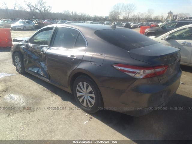 Photo 2 VIN: 4T1B11HK5KU680891 - TOYOTA CAMRY 