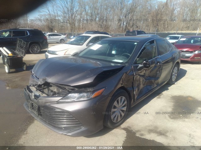 Photo 5 VIN: 4T1B11HK5KU680891 - TOYOTA CAMRY 