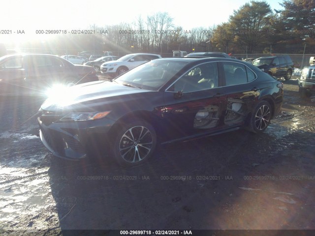 Photo 1 VIN: 4T1B11HK5KU685587 - TOYOTA CAMRY 