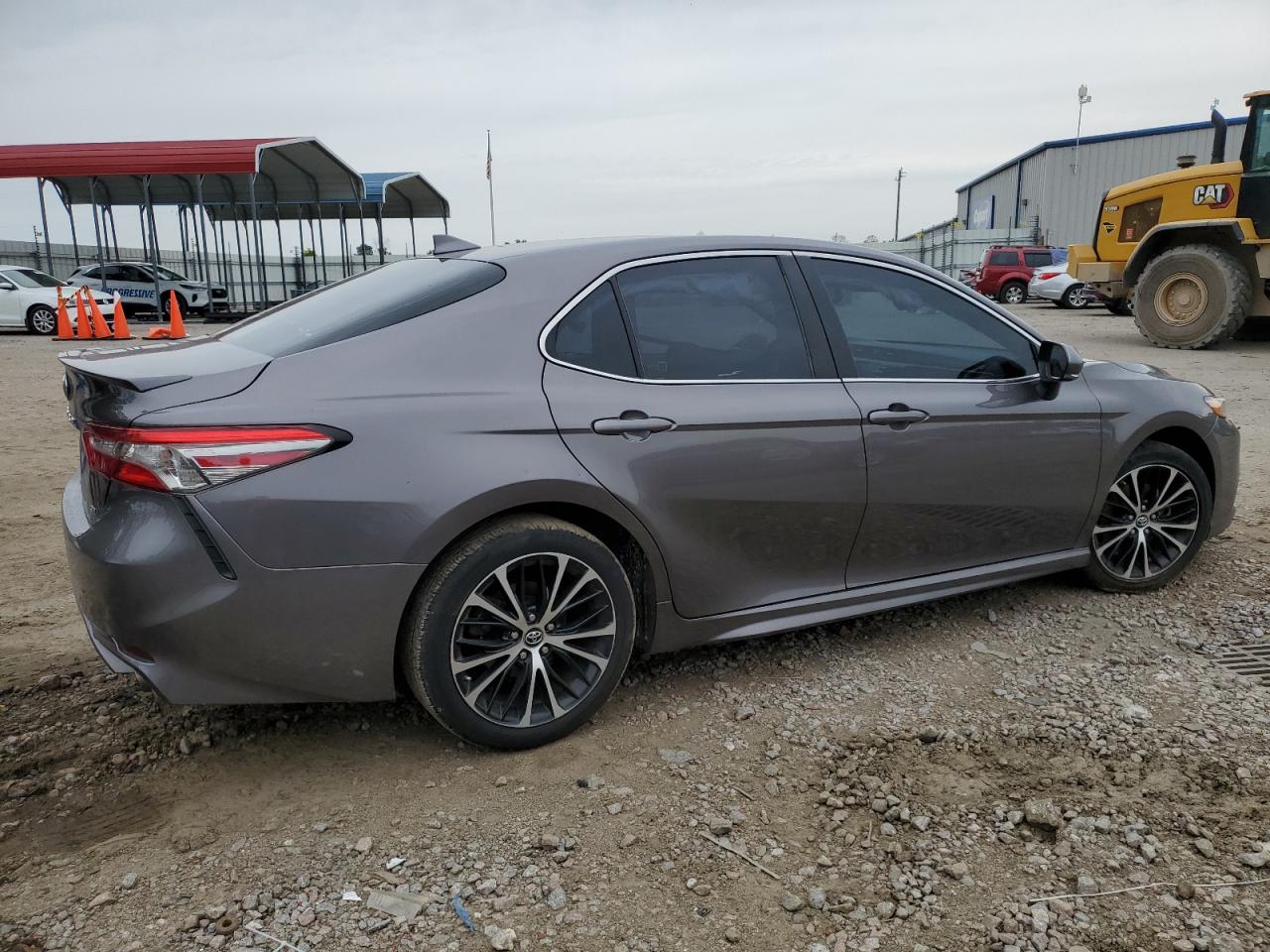 Photo 2 VIN: 4T1B11HK5KU717955 - TOYOTA CAMRY 