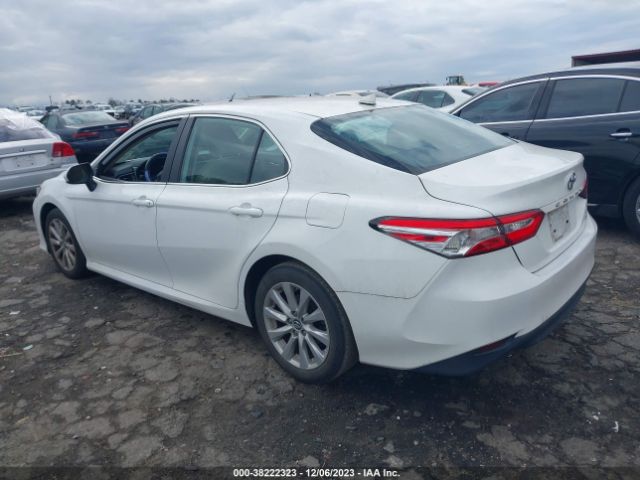 Photo 2 VIN: 4T1B11HK5KU725473 - TOYOTA CAMRY 