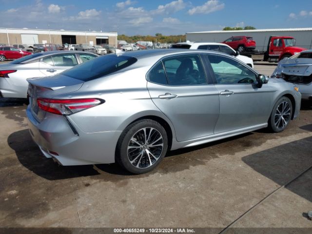 Photo 3 VIN: 4T1B11HK5KU730740 - TOYOTA CAMRY 