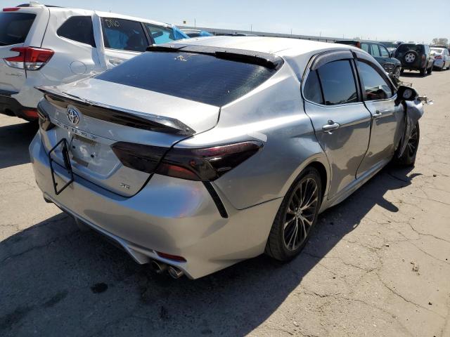 Photo 3 VIN: 4T1B11HK6JU010345 - TOYOTA CAMRY L 