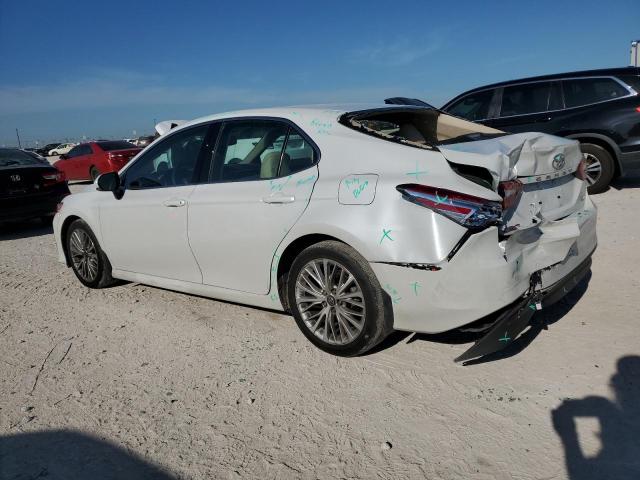 Photo 1 VIN: 4T1B11HK6JU010653 - TOYOTA CAMRY 