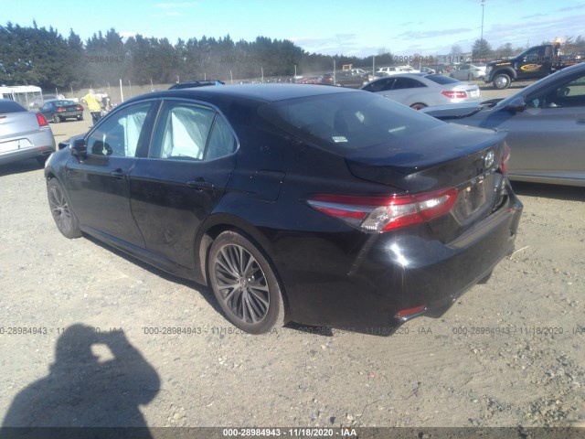 Photo 2 VIN: 4T1B11HK6JU019157 - TOYOTA CAMRY 