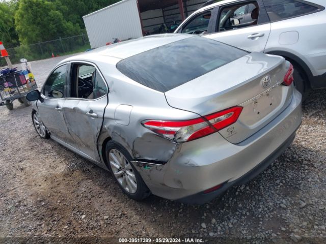 Photo 2 VIN: 4T1B11HK6JU021507 - TOYOTA CAMRY 