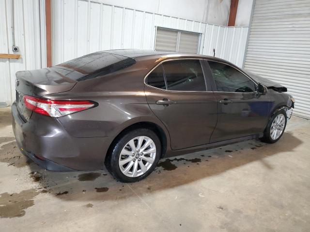 Photo 2 VIN: 4T1B11HK6JU029171 - TOYOTA CAMRY 