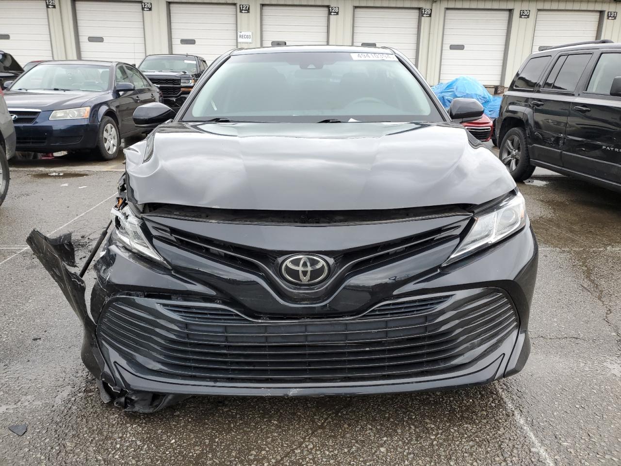 Photo 4 VIN: 4T1B11HK6JU036136 - TOYOTA CAMRY 