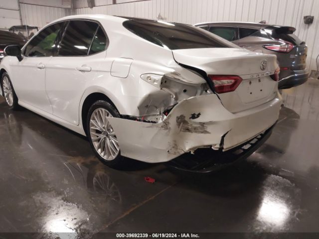 Photo 5 VIN: 4T1B11HK6JU040204 - TOYOTA CAMRY 