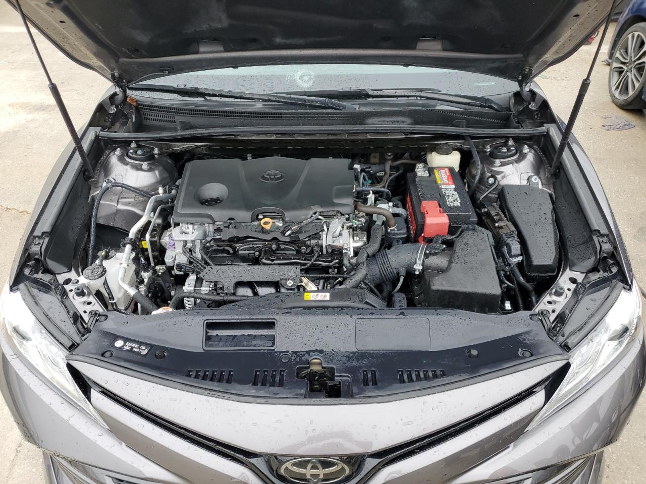 Photo 10 VIN: 4T1B11HK6JU040641 - TOYOTA CAMRY 