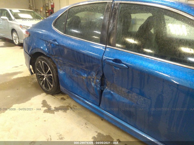 Photo 5 VIN: 4T1B11HK6JU048965 - TOYOTA CAMRY 