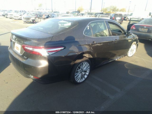 Photo 3 VIN: 4T1B11HK6JU055169 - TOYOTA CAMRY 