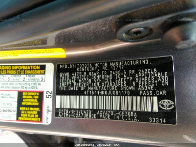 Photo 8 VIN: 4T1B11HK6JU061179 - TOYOTA CAMRY 