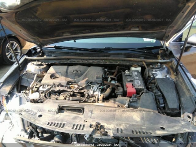 Photo 9 VIN: 4T1B11HK6JU061179 - TOYOTA CAMRY 