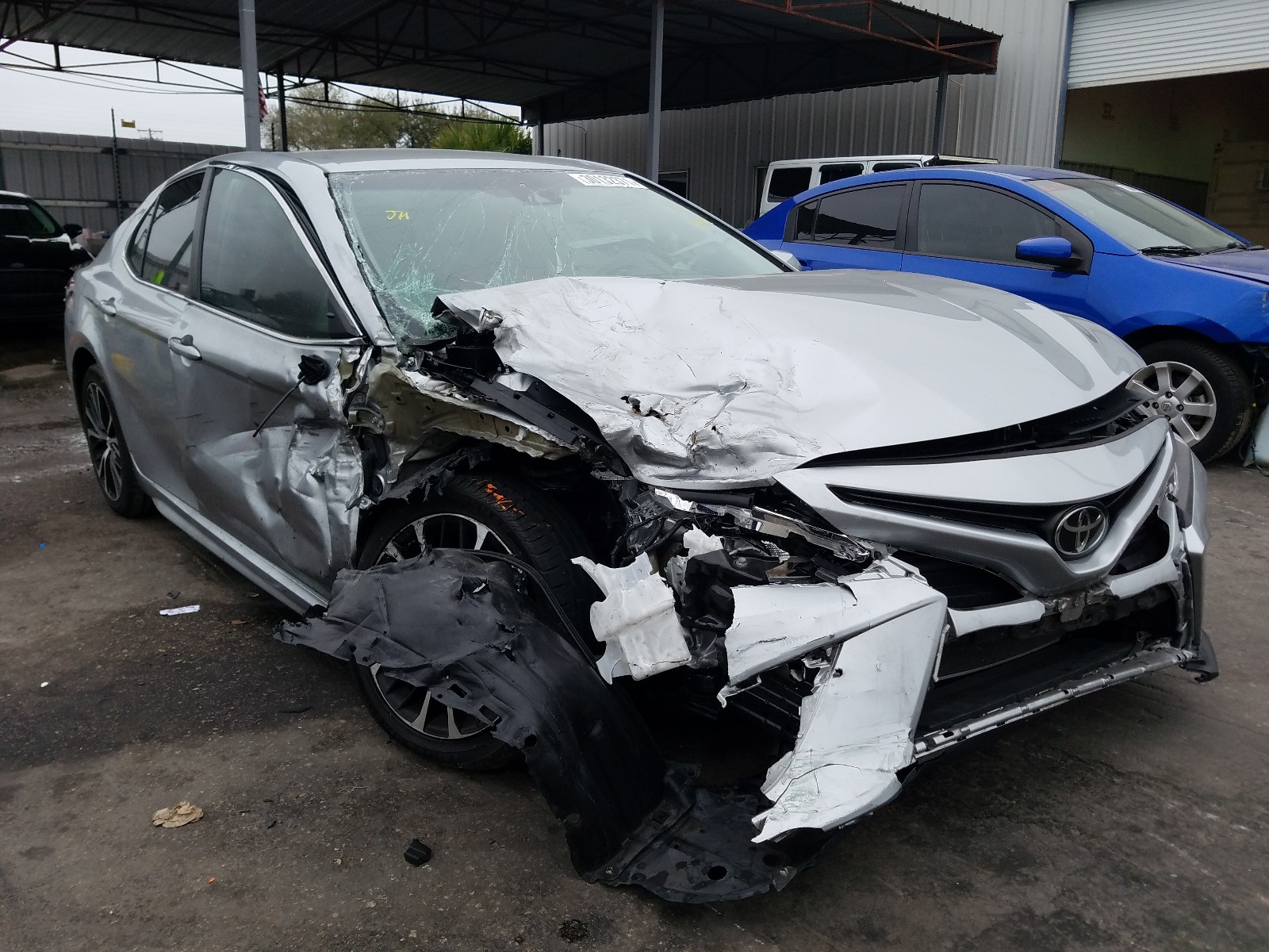 Photo 8 VIN: 4T1B11HK6JU063207 - TOYOTA CAMRY L 