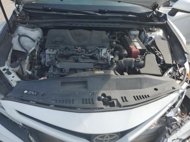 Photo 10 VIN: 4T1B11HK6JU082016 - TOYOTA CAMRY L 