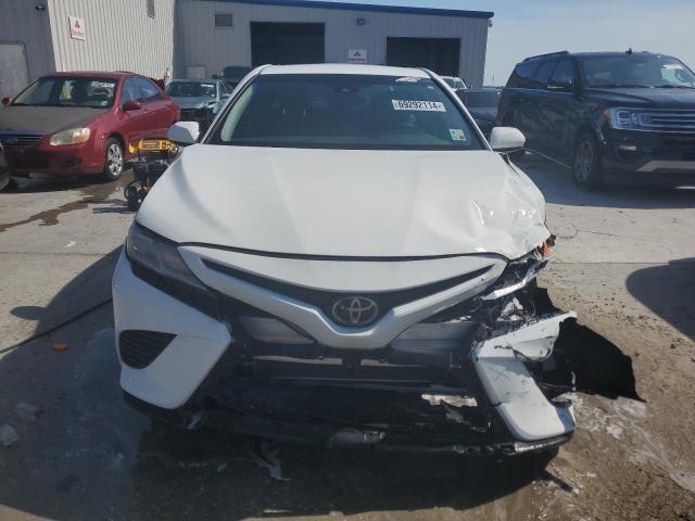 Photo 4 VIN: 4T1B11HK6JU082016 - TOYOTA CAMRY L 