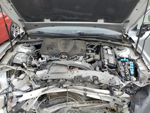 Photo 10 VIN: 4T1B11HK6JU082887 - TOYOTA CAMRY 