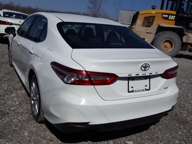 Photo 2 VIN: 4T1B11HK6JU088589 - TOYOTA CAMRY L 