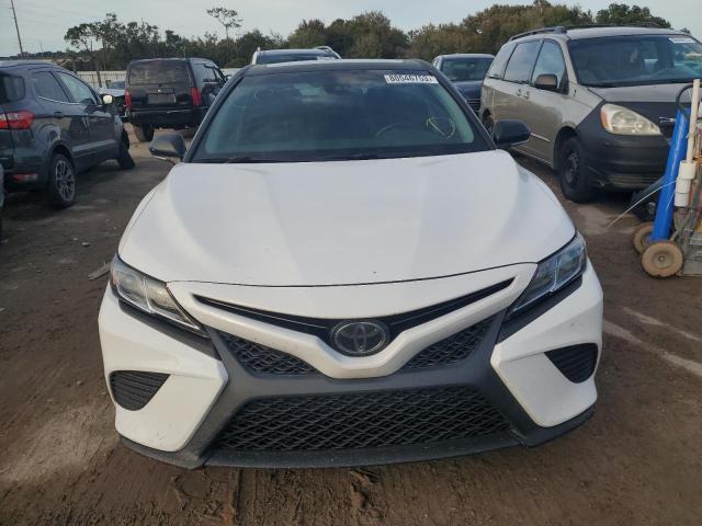 Photo 4 VIN: 4T1B11HK6JU104936 - TOYOTA CAMRY 