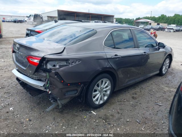 Photo 3 VIN: 4T1B11HK6JU123289 - TOYOTA CAMRY 