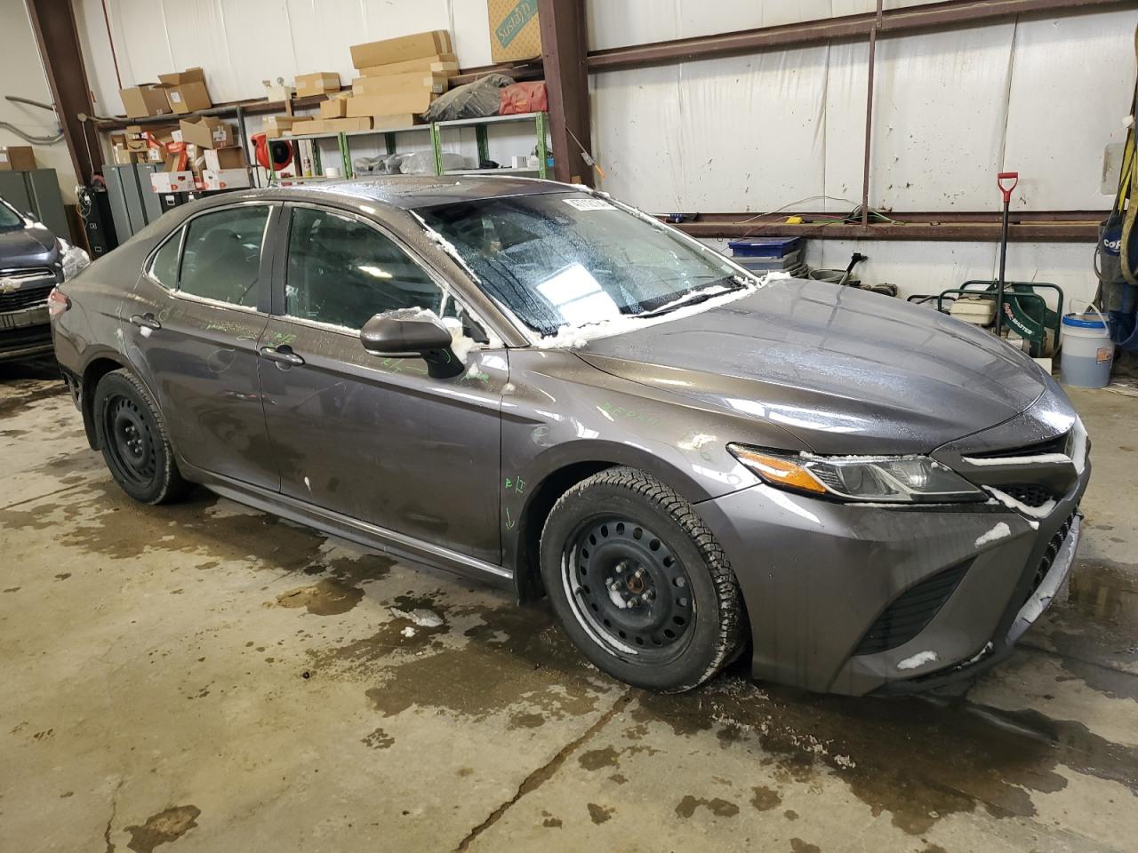 Photo 3 VIN: 4T1B11HK6JU124975 - TOYOTA CAMRY 