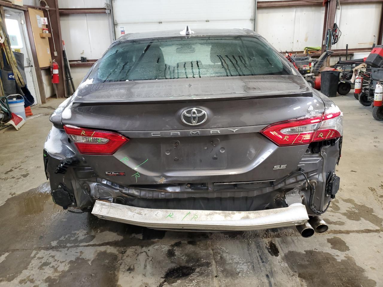 Photo 5 VIN: 4T1B11HK6JU124975 - TOYOTA CAMRY 