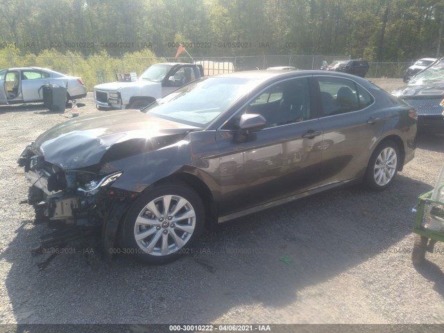 Photo 1 VIN: 4T1B11HK6JU131778 - TOYOTA CAMRY 