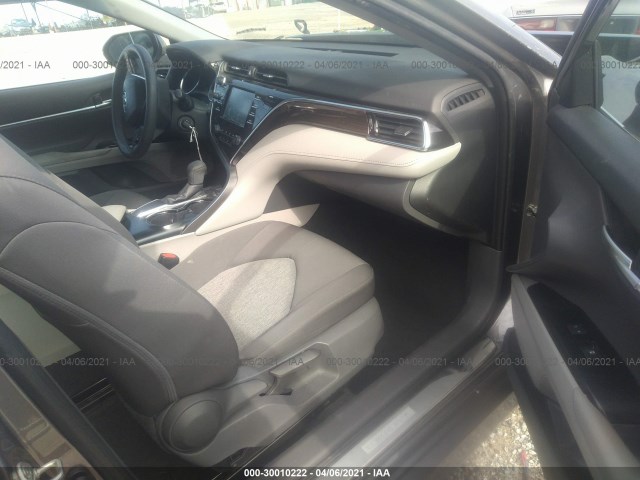 Photo 4 VIN: 4T1B11HK6JU131778 - TOYOTA CAMRY 