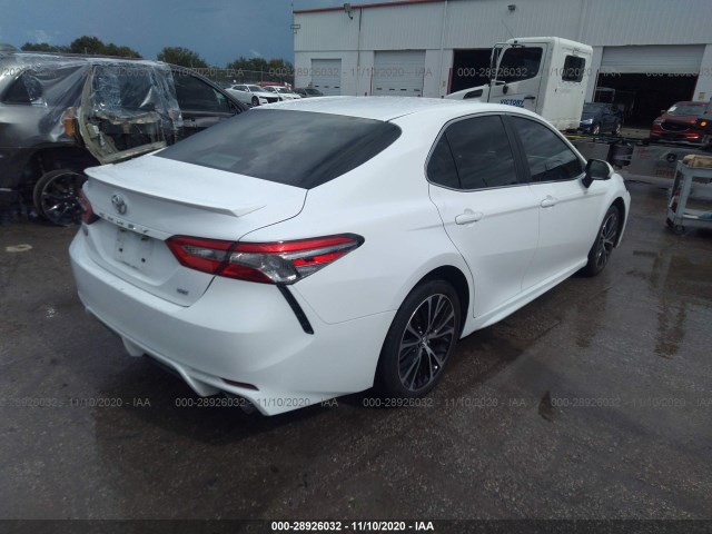 Photo 3 VIN: 4T1B11HK6JU143736 - TOYOTA CAMRY 