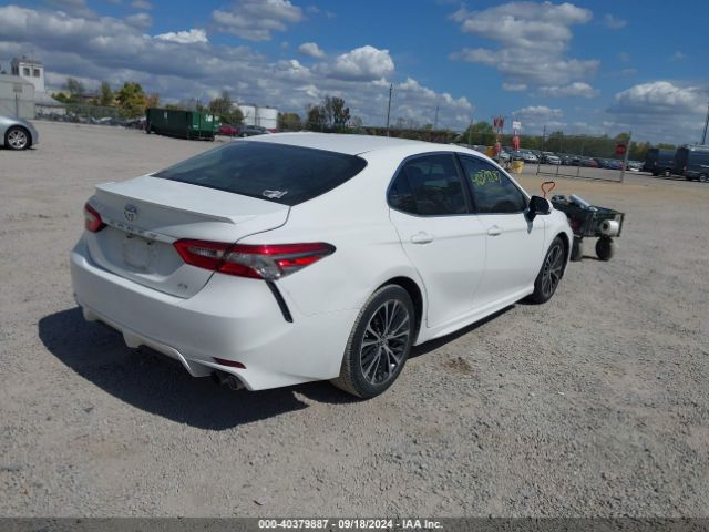 Photo 3 VIN: 4T1B11HK6JU500199 - TOYOTA CAMRY 