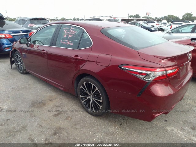 Photo 2 VIN: 4T1B11HK6JU517794 - TOYOTA CAMRY 