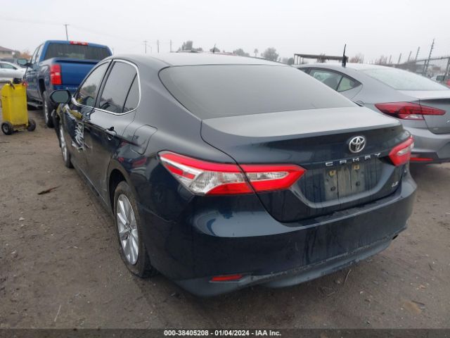 Photo 2 VIN: 4T1B11HK6JU528035 - TOYOTA CAMRY 