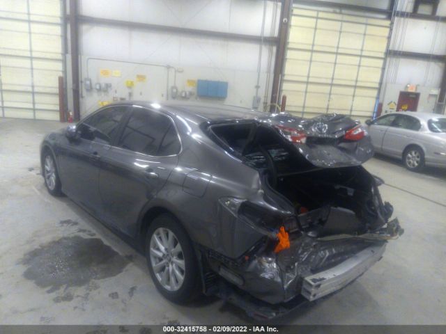 Photo 2 VIN: 4T1B11HK6JU528861 - TOYOTA CAMRY 