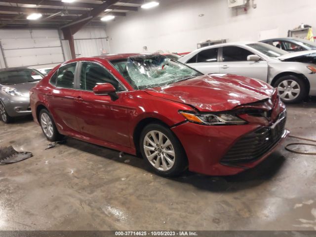 Photo 0 VIN: 4T1B11HK6JU529282 - TOYOTA CAMRY 