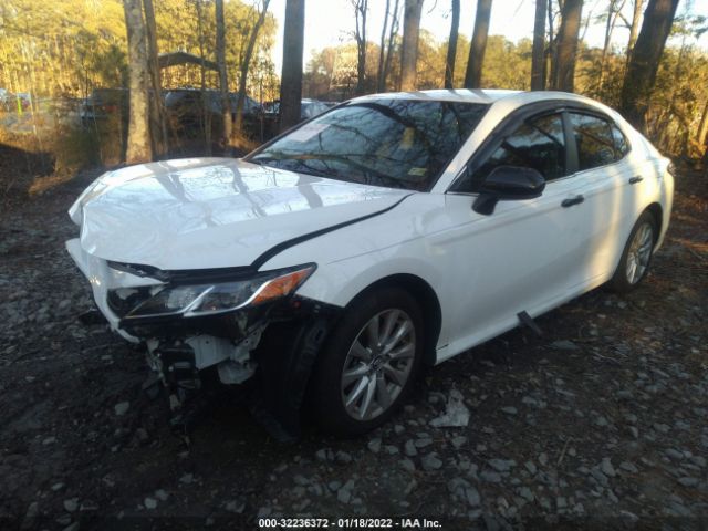 Photo 1 VIN: 4T1B11HK6JU532277 - TOYOTA CAMRY 