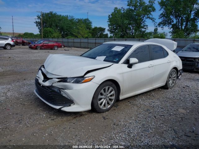 Photo 1 VIN: 4T1B11HK6JU568065 - TOYOTA CAMRY 