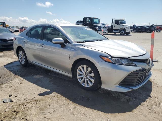 Photo 3 VIN: 4T1B11HK6JU590647 - TOYOTA CAMRY 